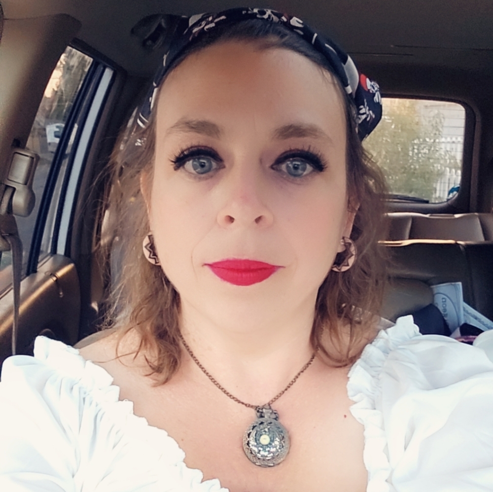 Meet your Posher, Amy